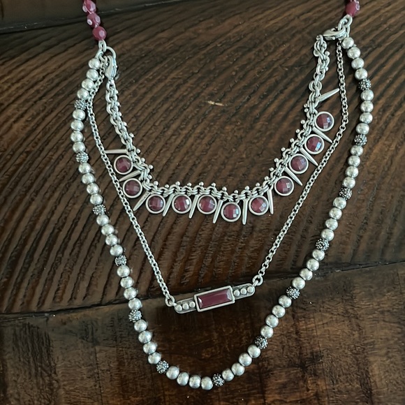 LUCKY 🍀 BRAND NECKLACE - Picture 1 of 6